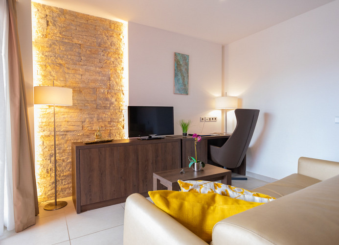 Paradise Apartment Suite